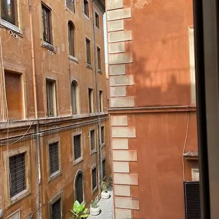 Central Lux * Rome
